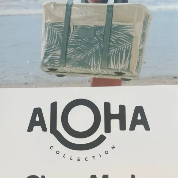 Brand New Aloha Collection Collapsable Beach Tote Bag in Seafoam Green - Picture 2 of 3